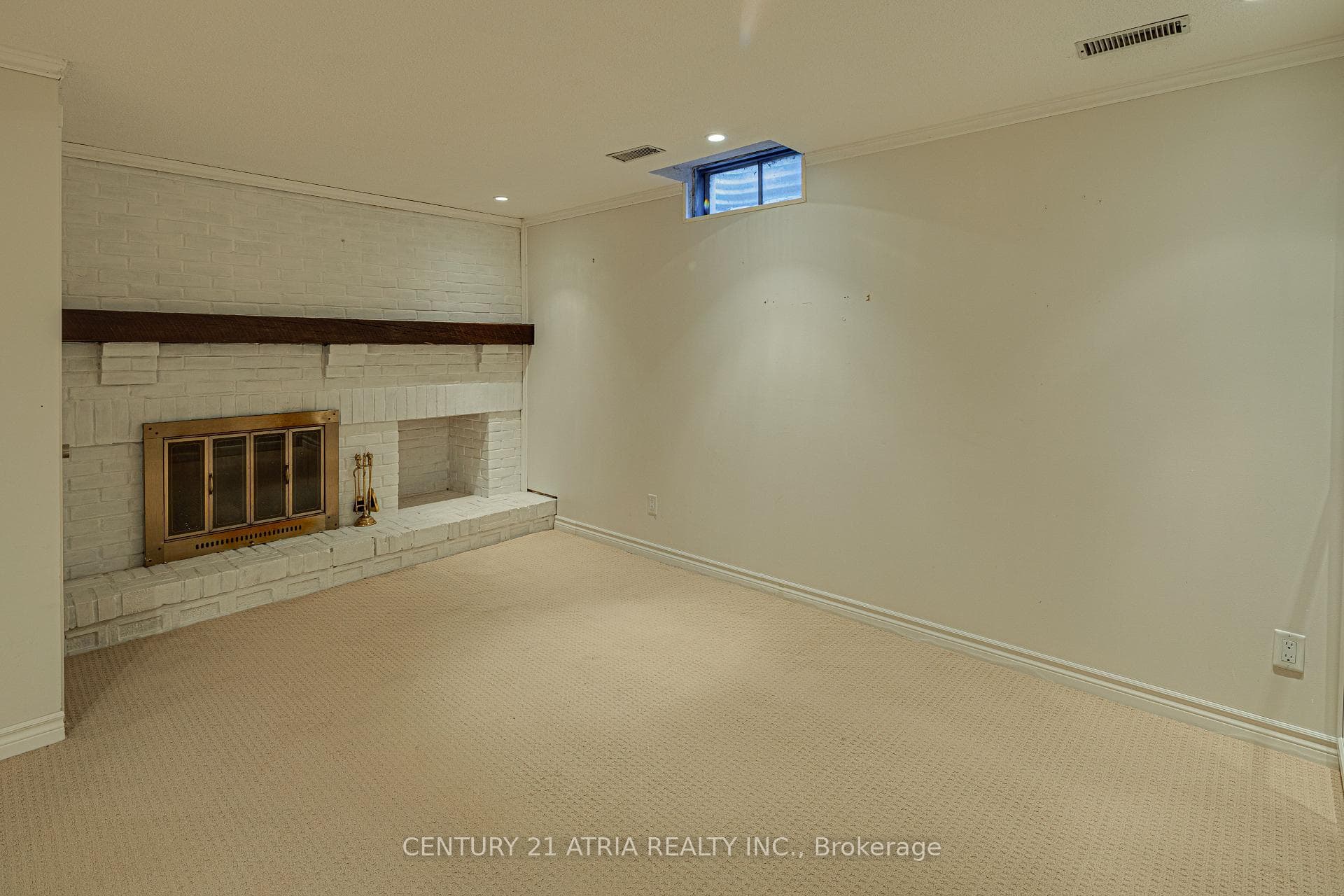 251 Stouffer Street photo 25