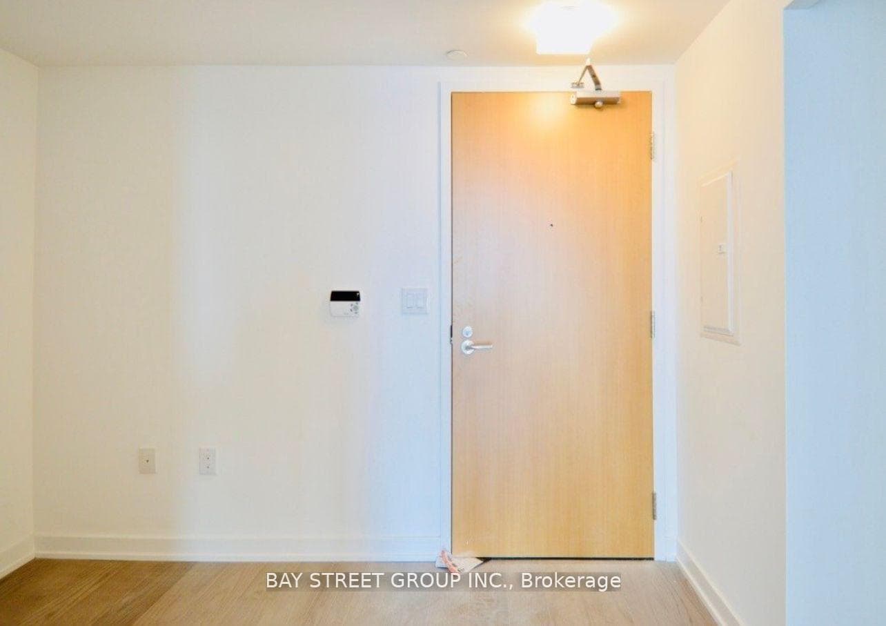 11 Wellesley Street Unit 4109 photo 2