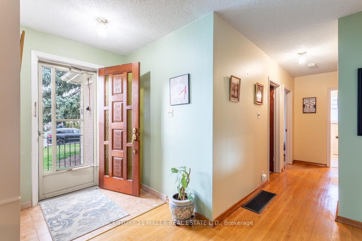 511 Wildwood Drive photo 4