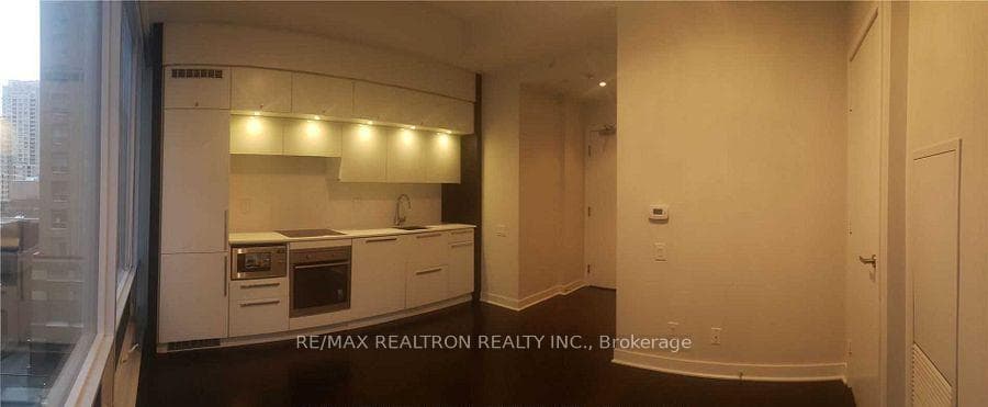 15 Grenville Street Unit 404 photo 10