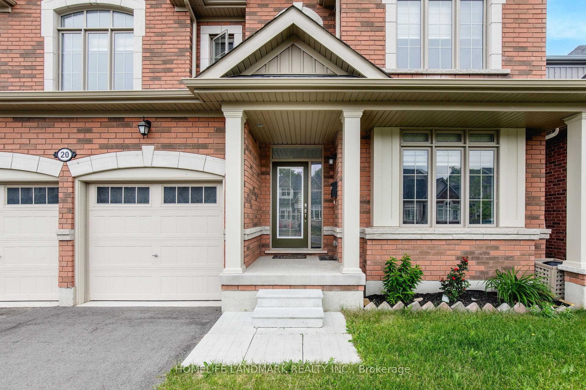 20 Mclean Avenue photo 2