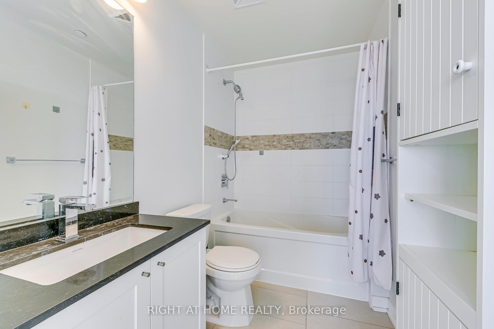 4011 Brickstone Mews Unit 3210 photo 17