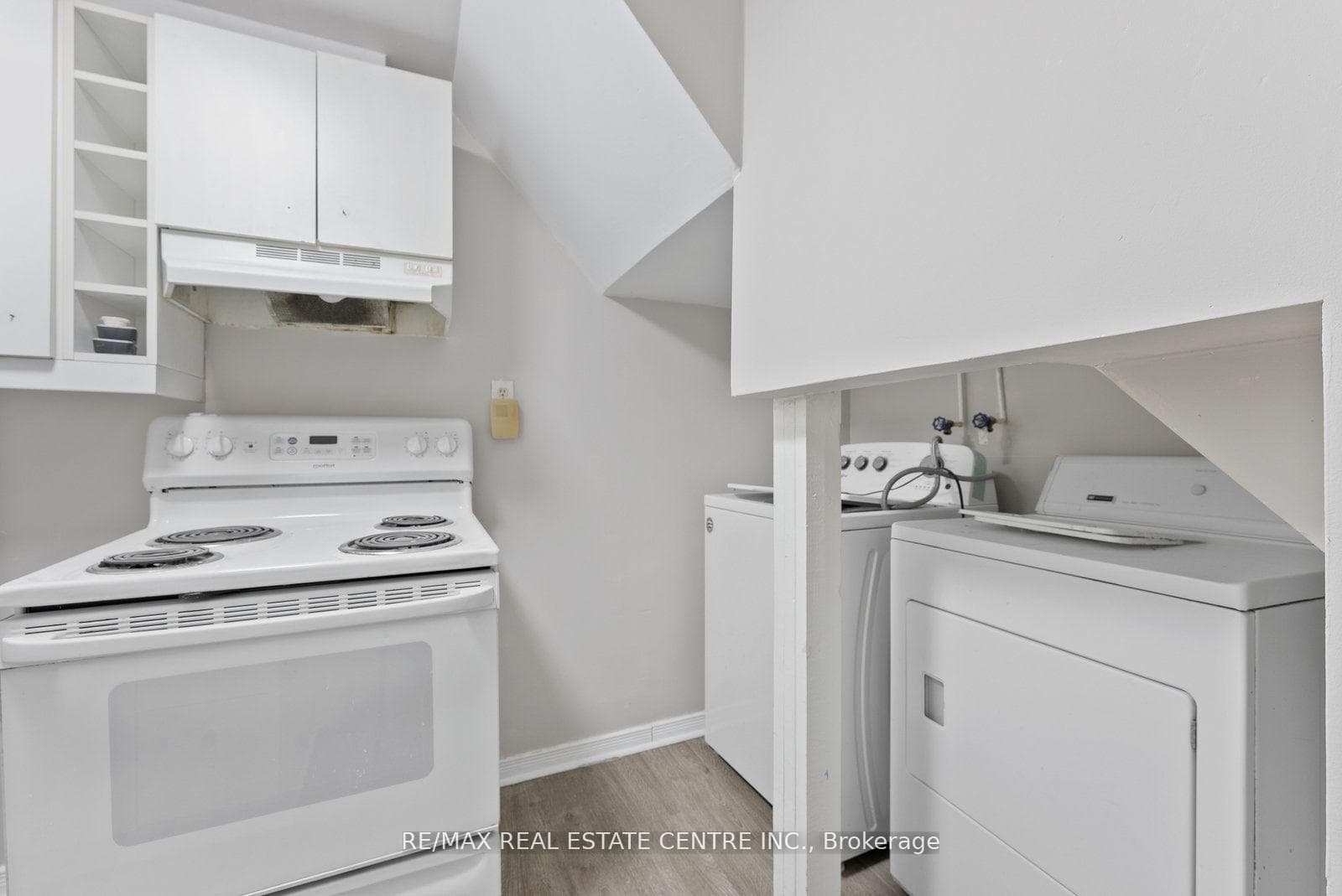 79 Fawndale Crescent Unit Lower photo 12