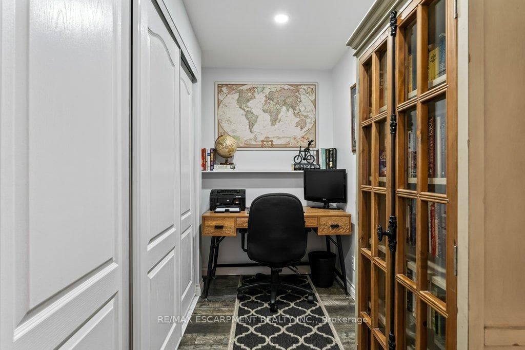 9793 Dickenson Road photo 37