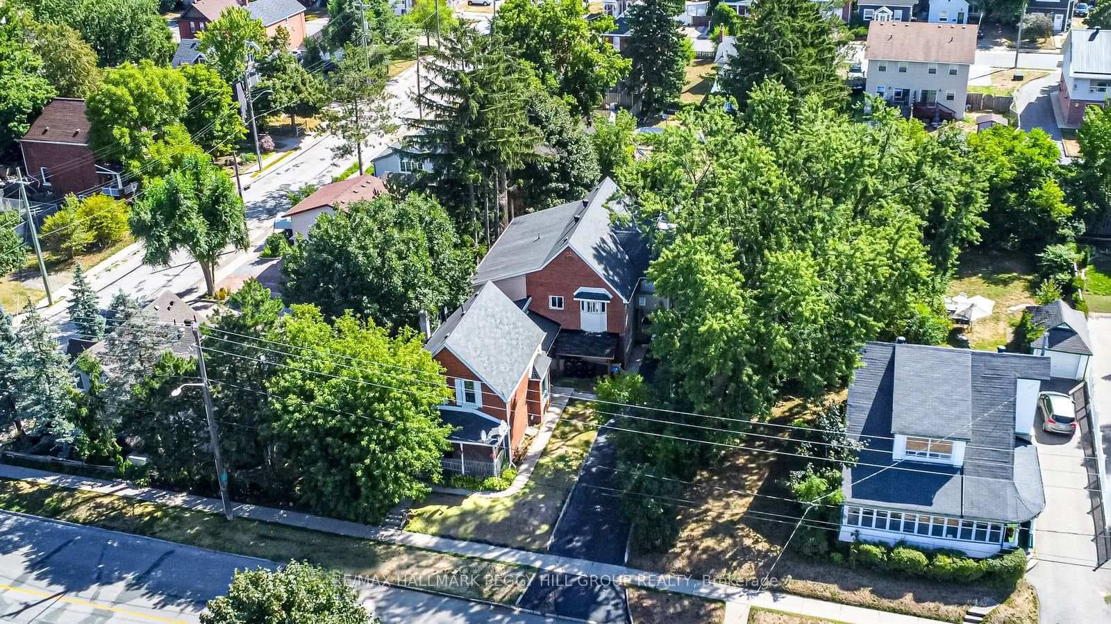 81 Innisfil Street photo 3
