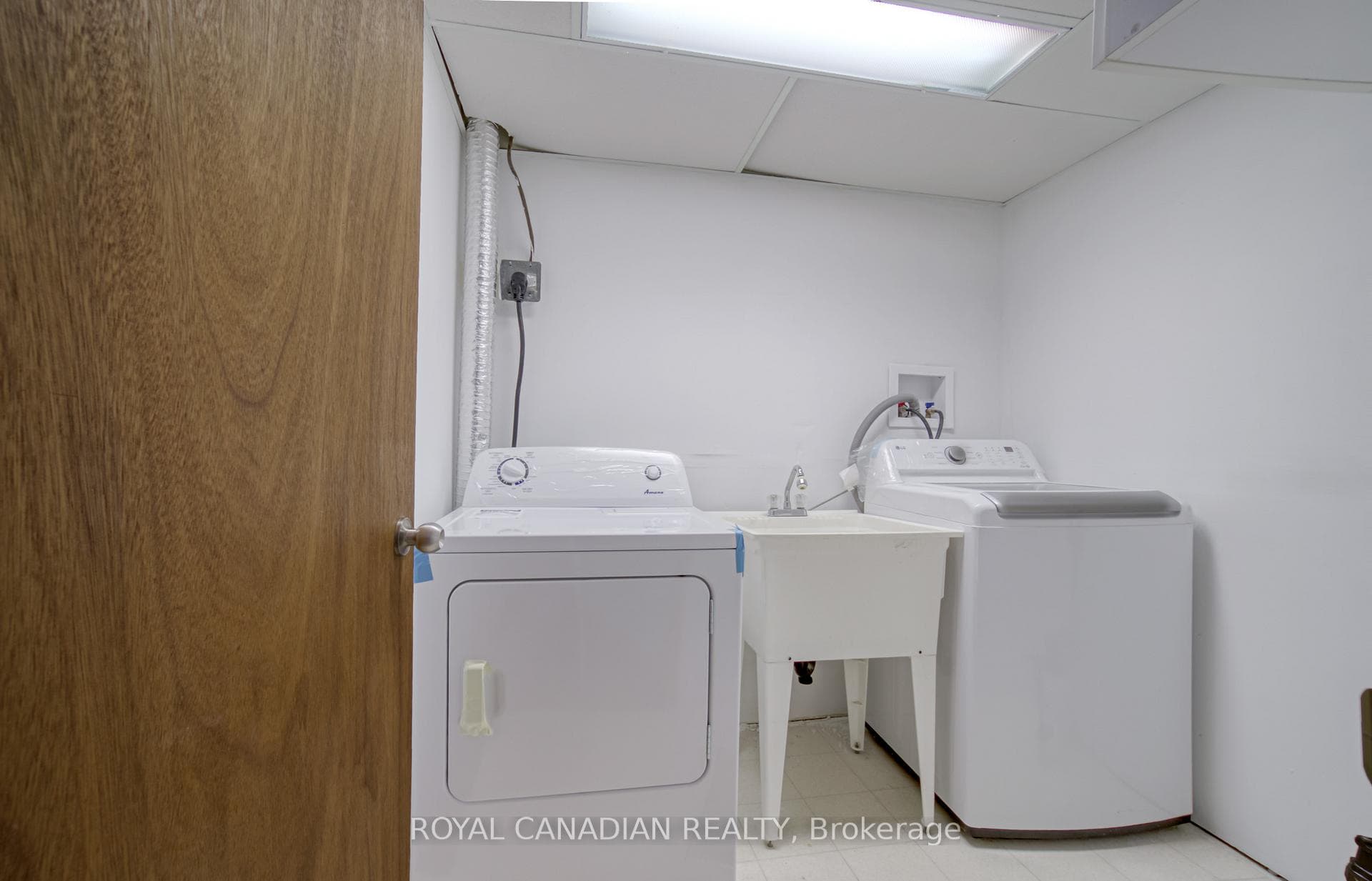 60 Lysanda Avenue photo 41