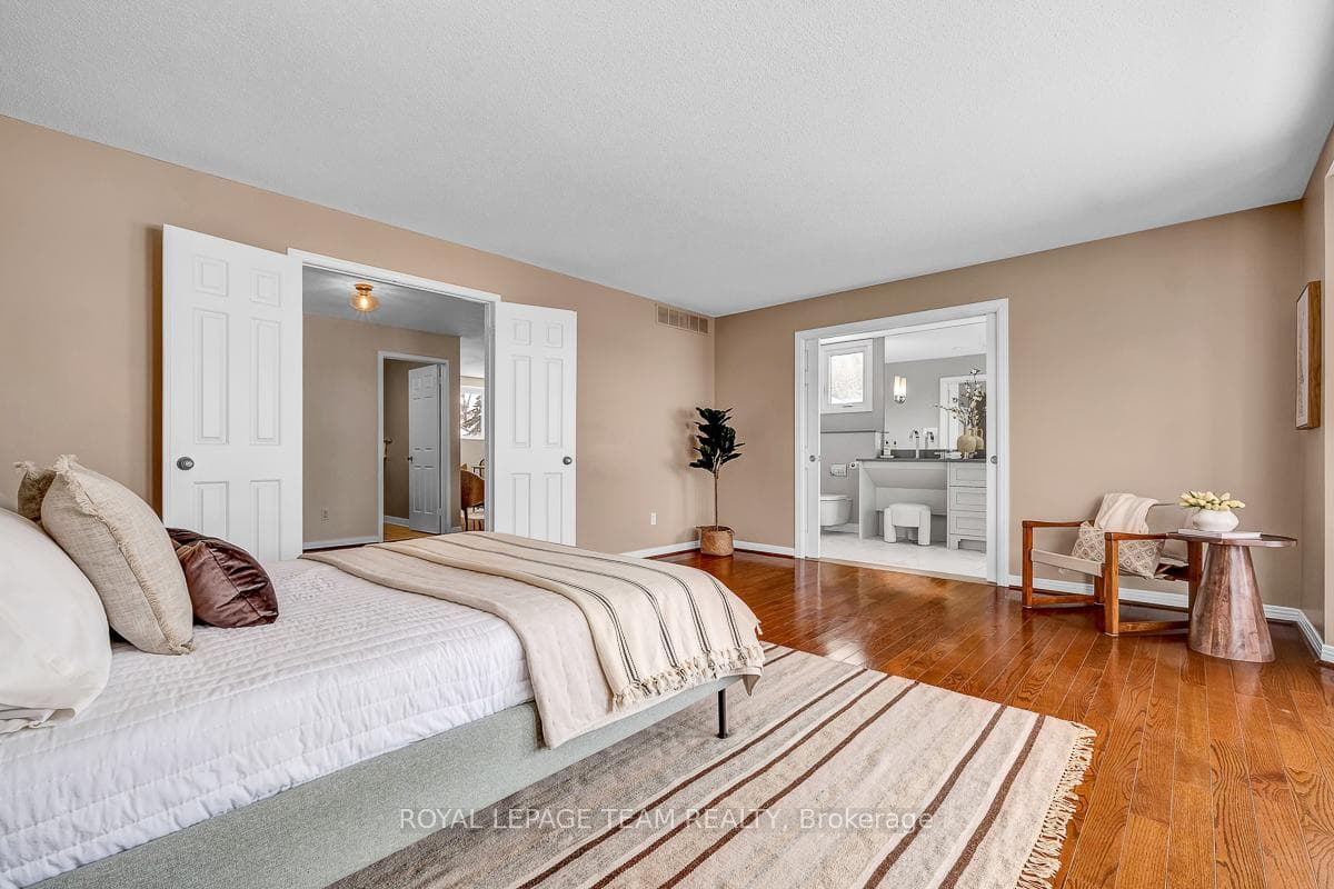 25 Fox Hunt Avenue photo 31