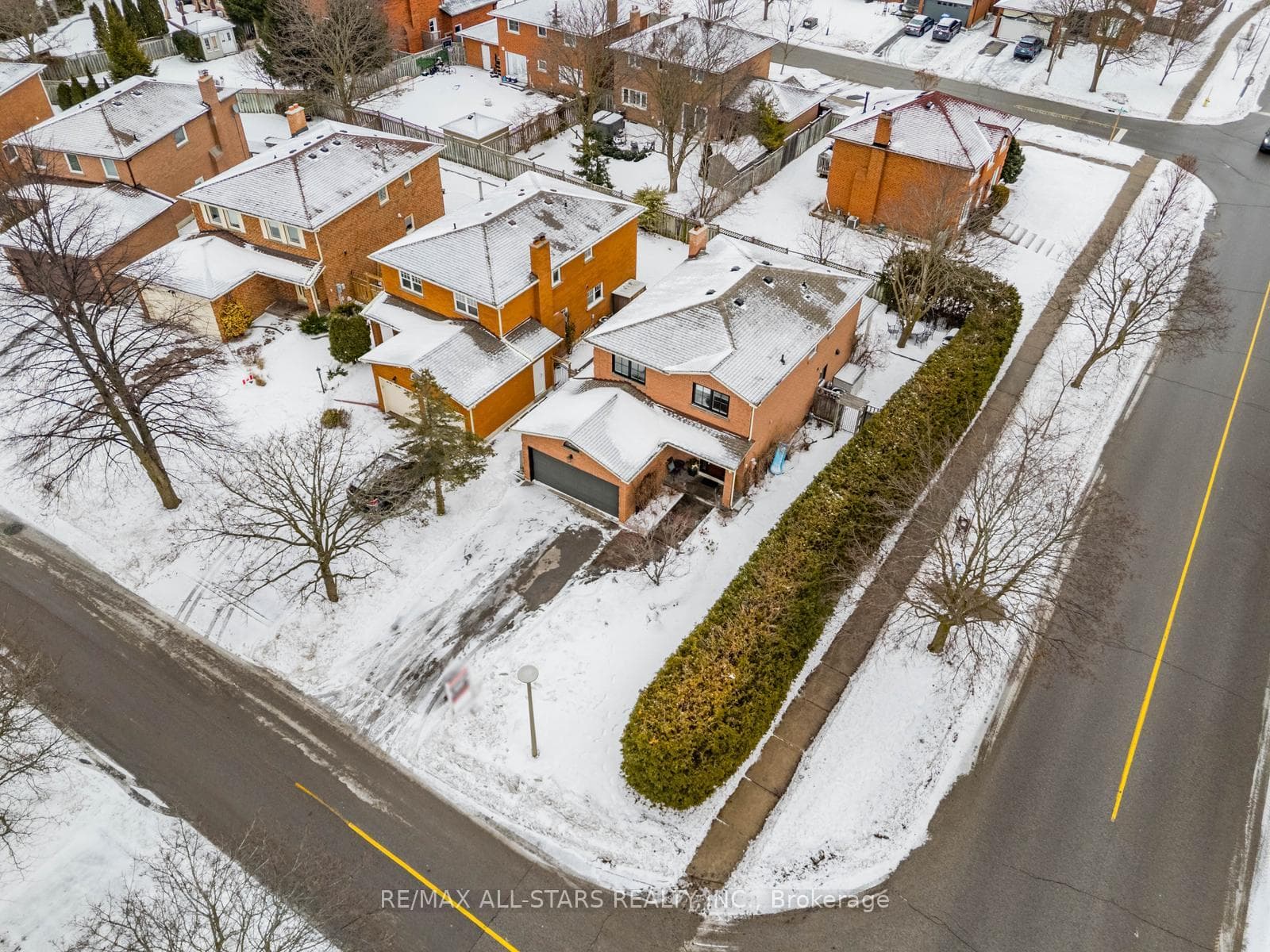 1 Alderwood Street photo 4