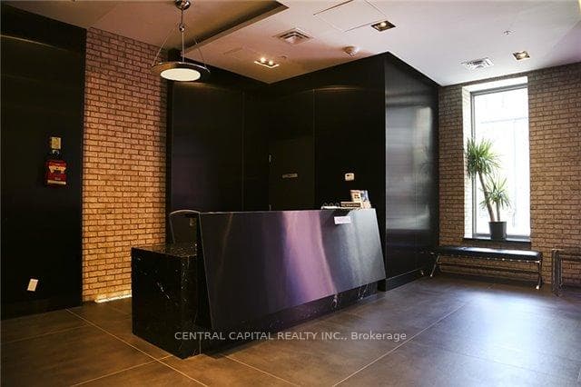39 Sherbourne Street Unit 308 photo 11