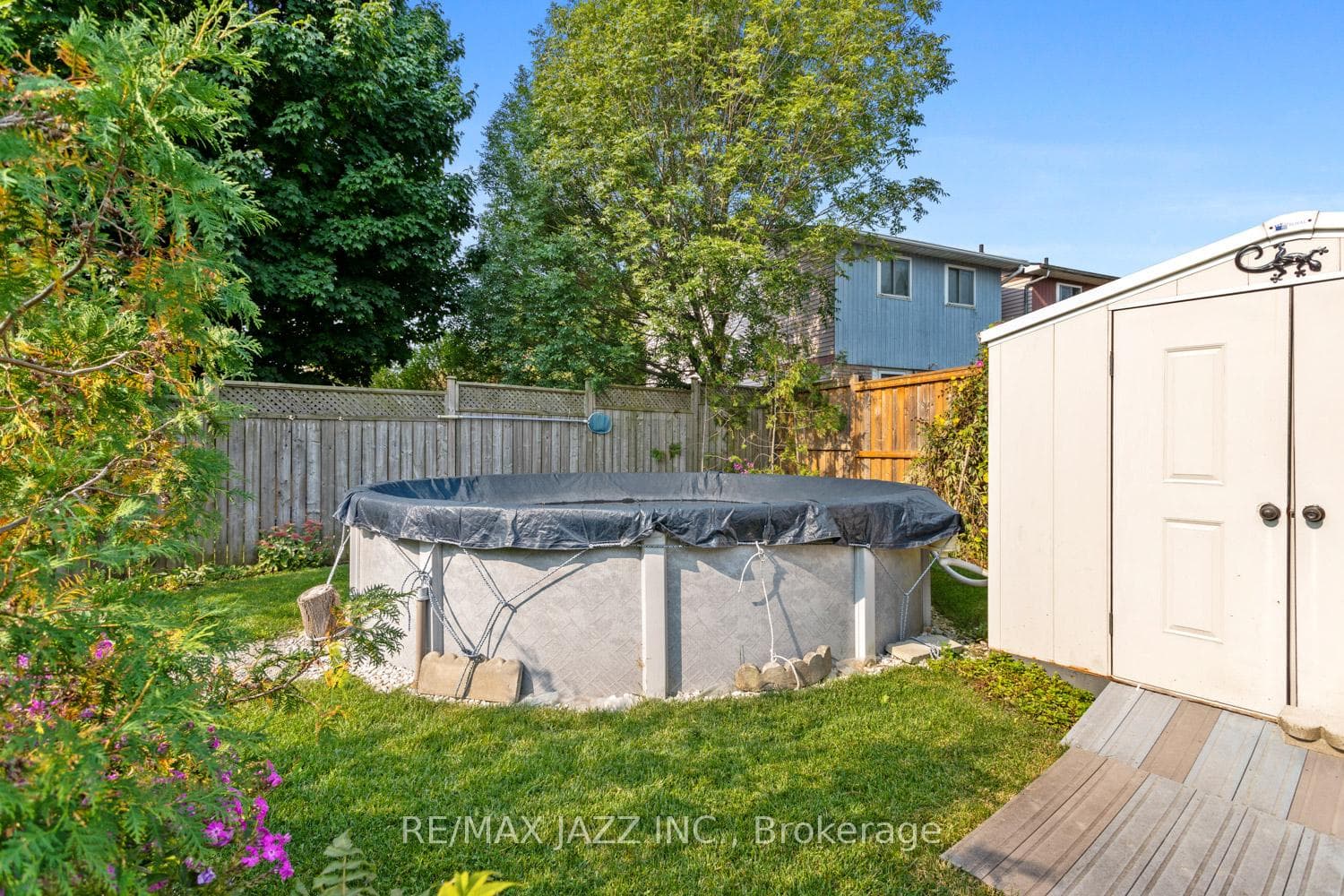 290 Chaleur Avenue photo 26