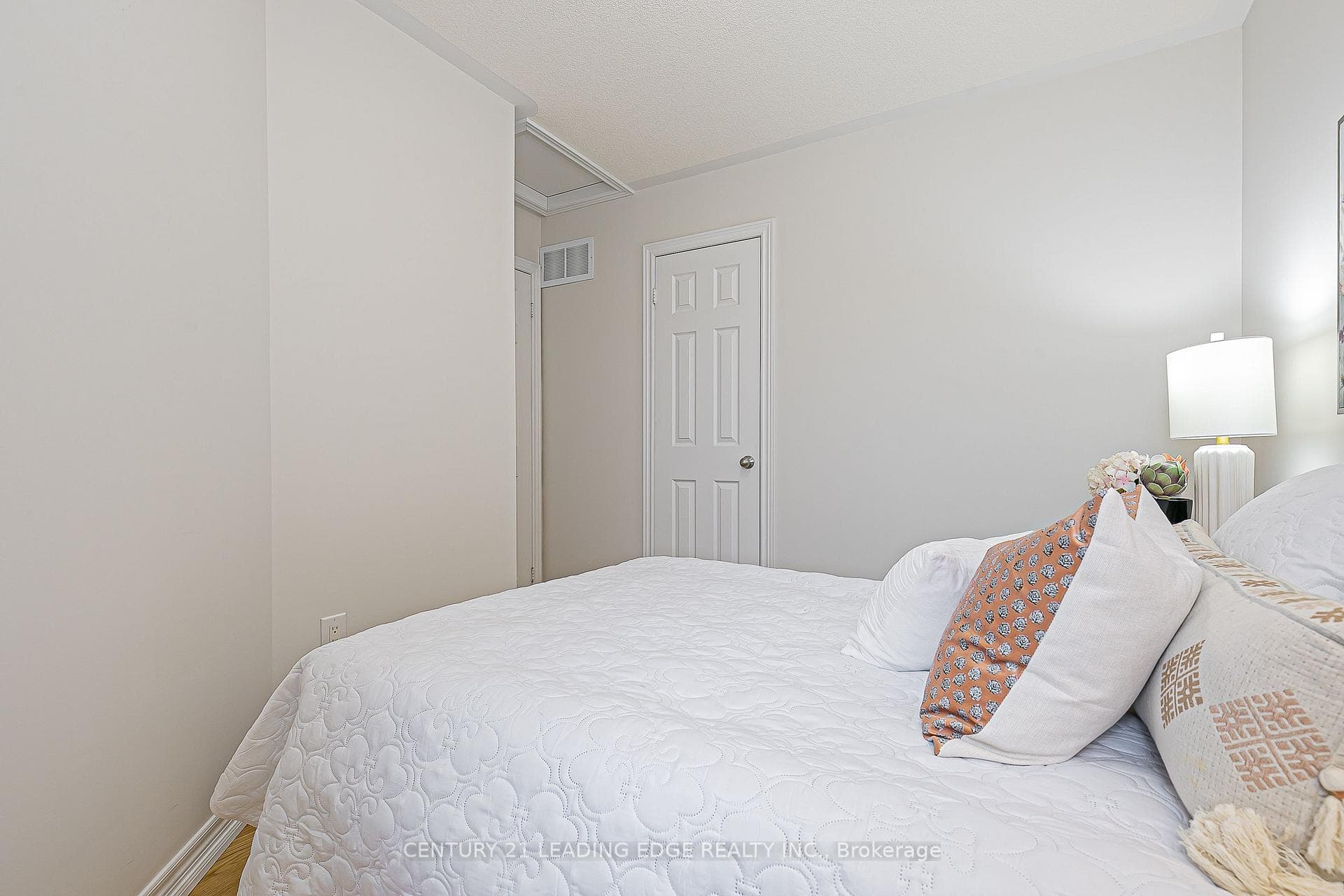 319 DELRAY Drive photo 31