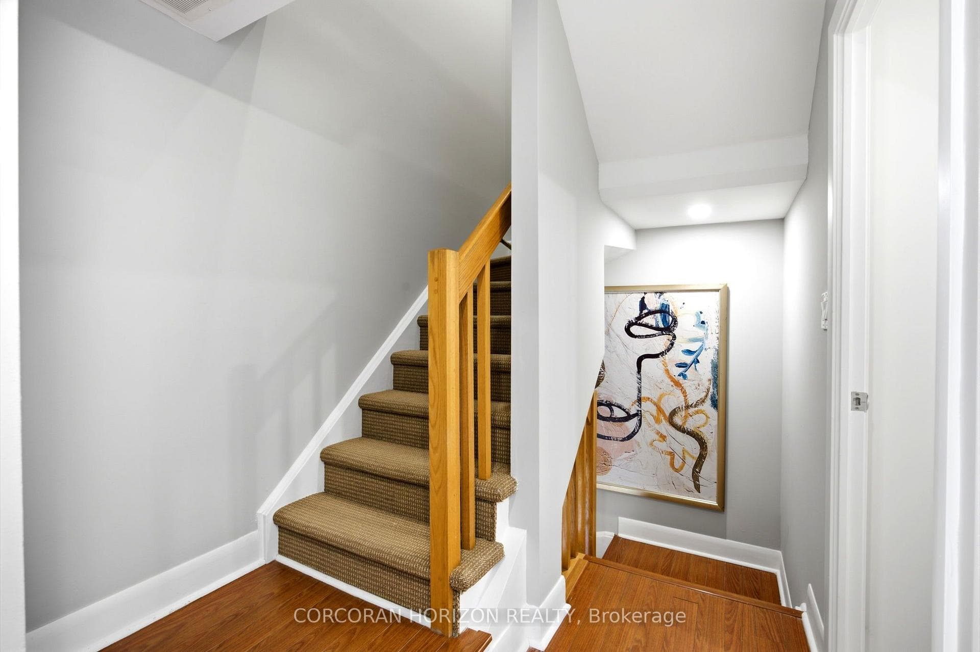 415 Jarvis Street Unit 301 photo 14
