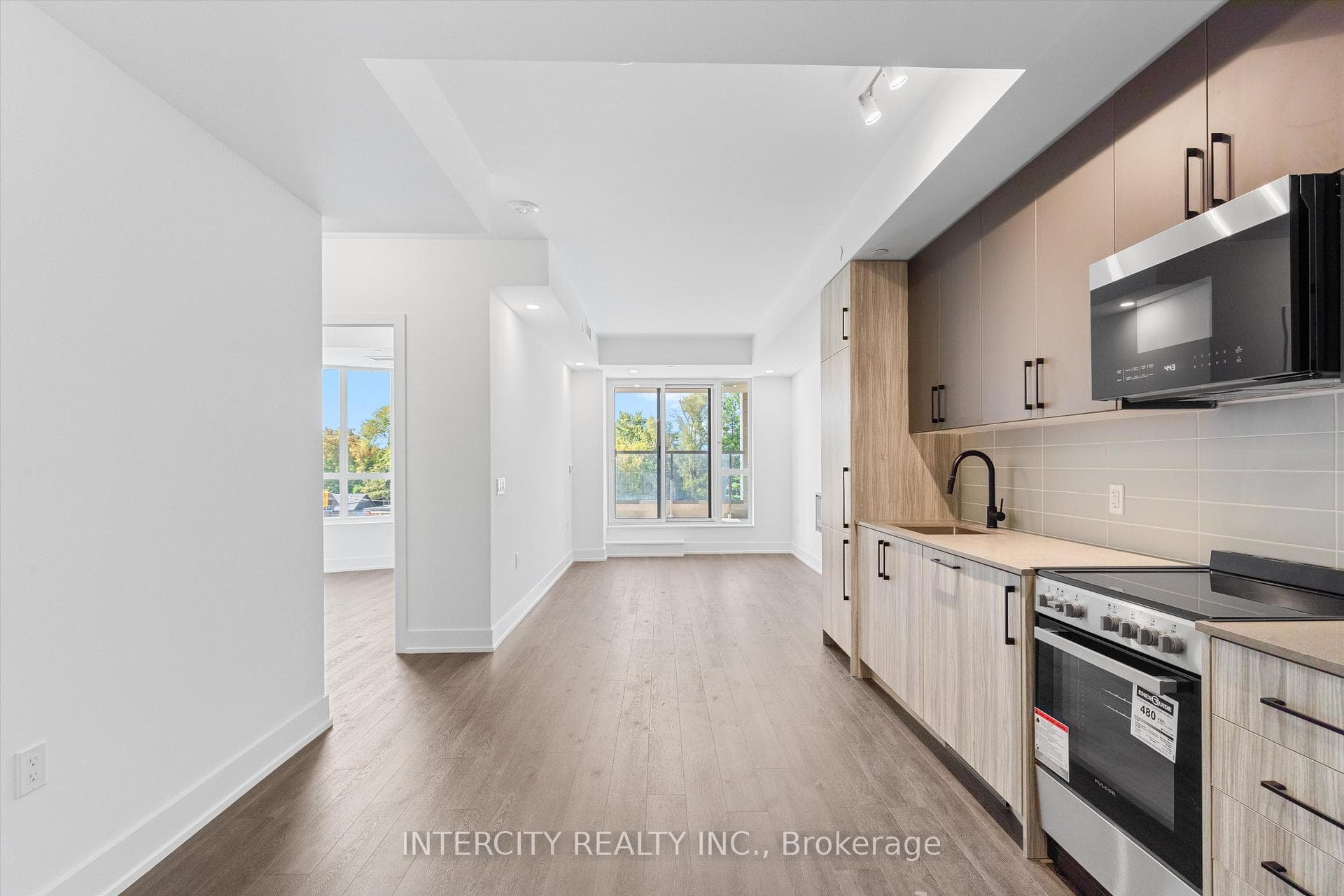 2075 King Road Unit 325 photo 9