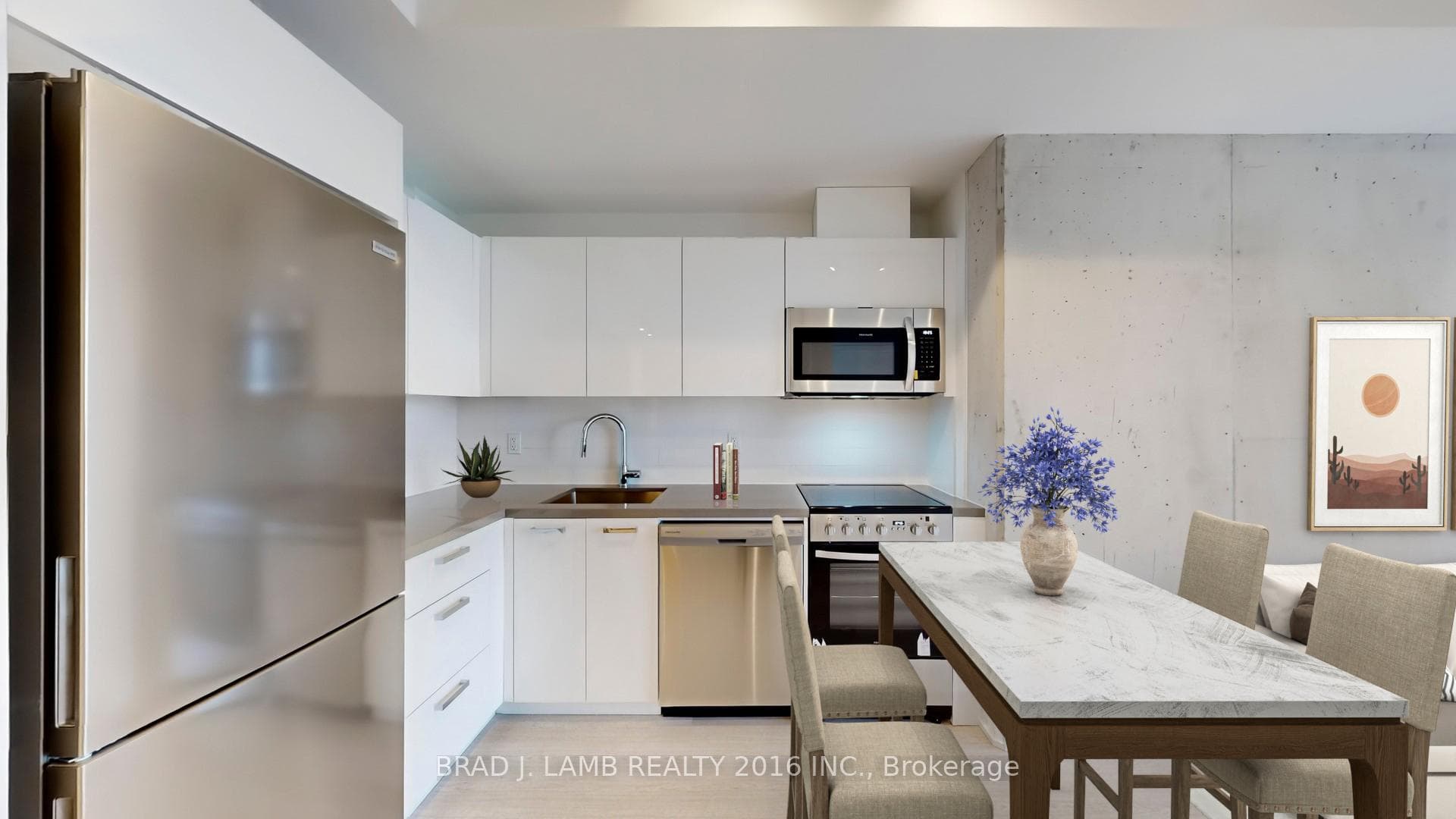284 King Street Unit 1506 photo 2