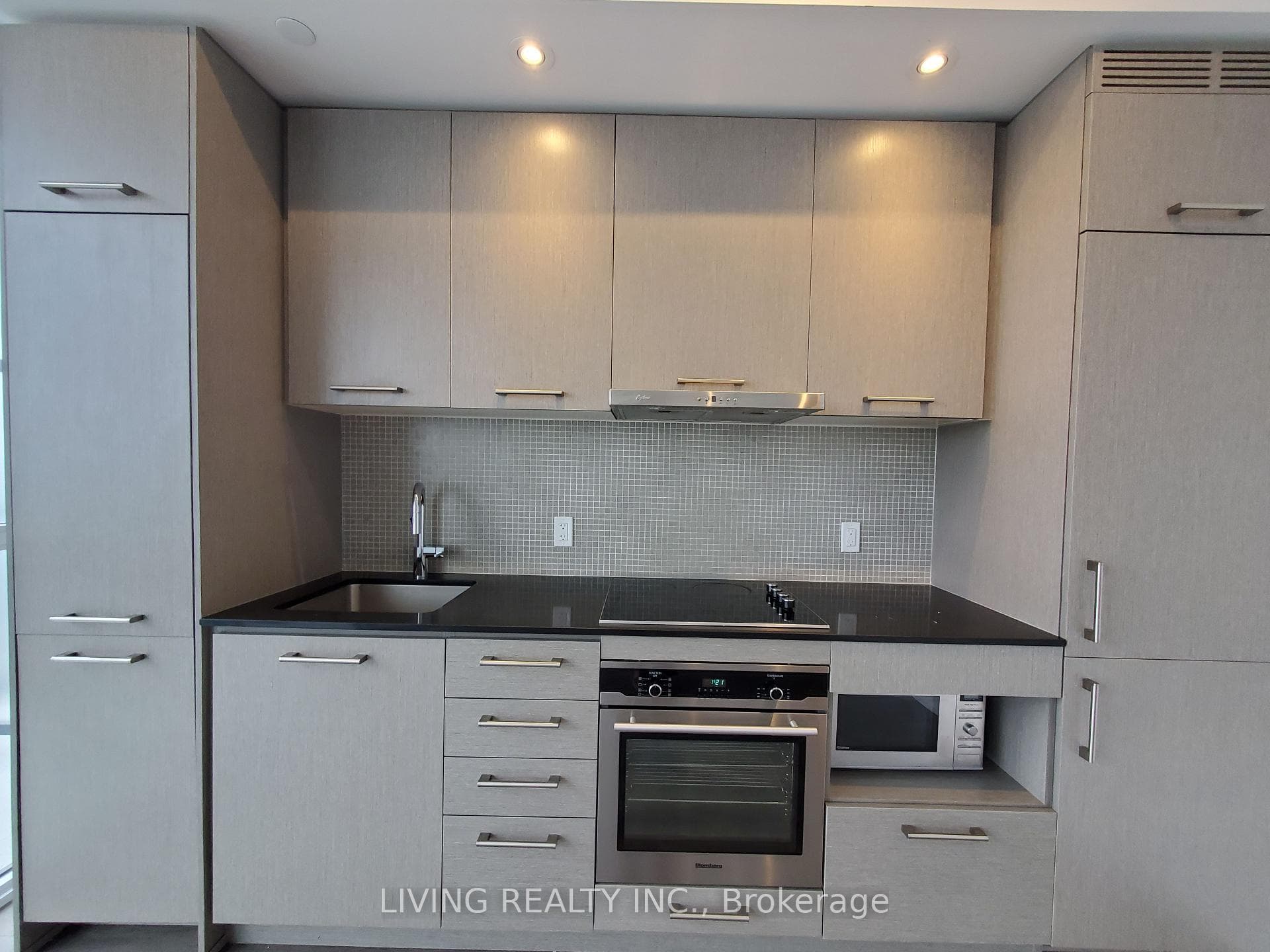87 Peter Street Unit Ph206 photo 3