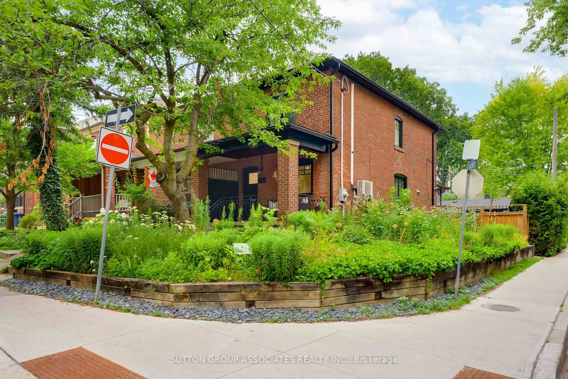 281 Arlington Avenue photo 1