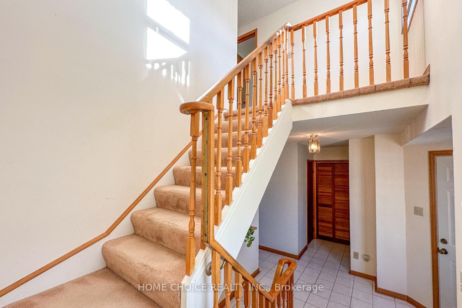 7 Marion Crescent photo 12