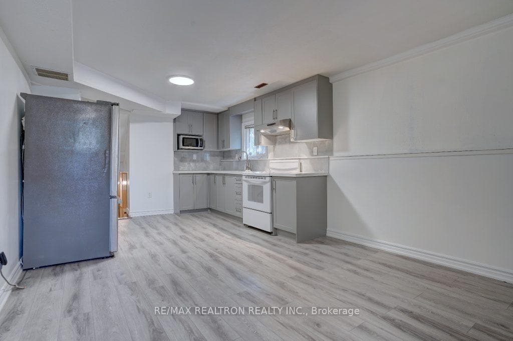 4073 Dursley Crescent Unit BSMNT photo 4