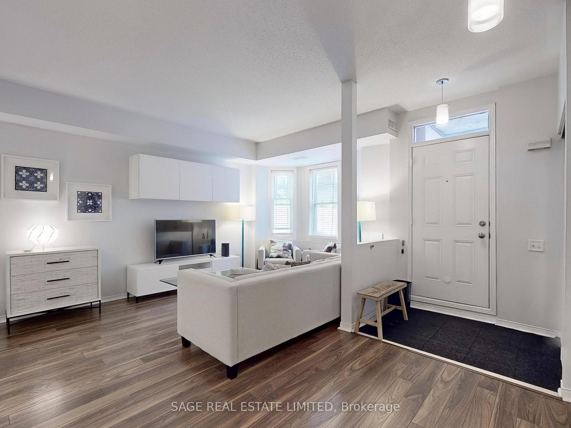 760 Lawrence Avenue Unit 44 photo 5