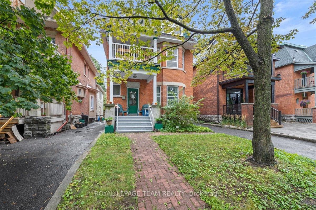 152 Glebe Avenue photo 2