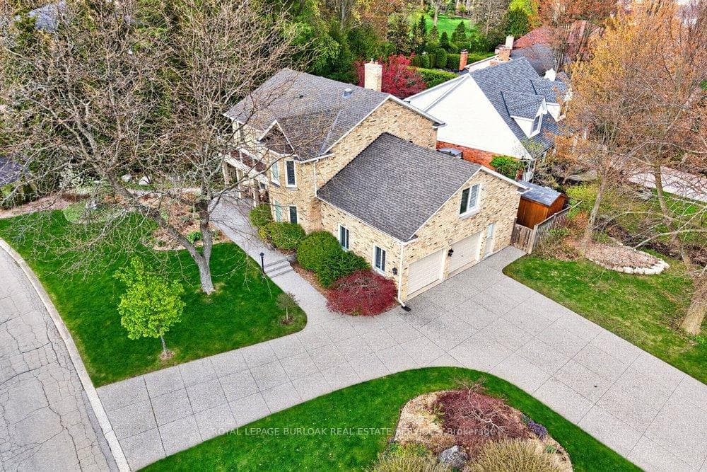 89 Stonegate Drive photo 48
