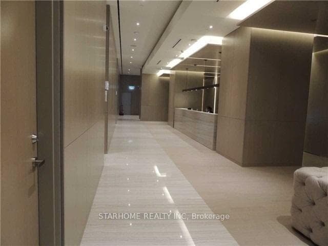 88 Harbour Street Unit 5402 photo 9