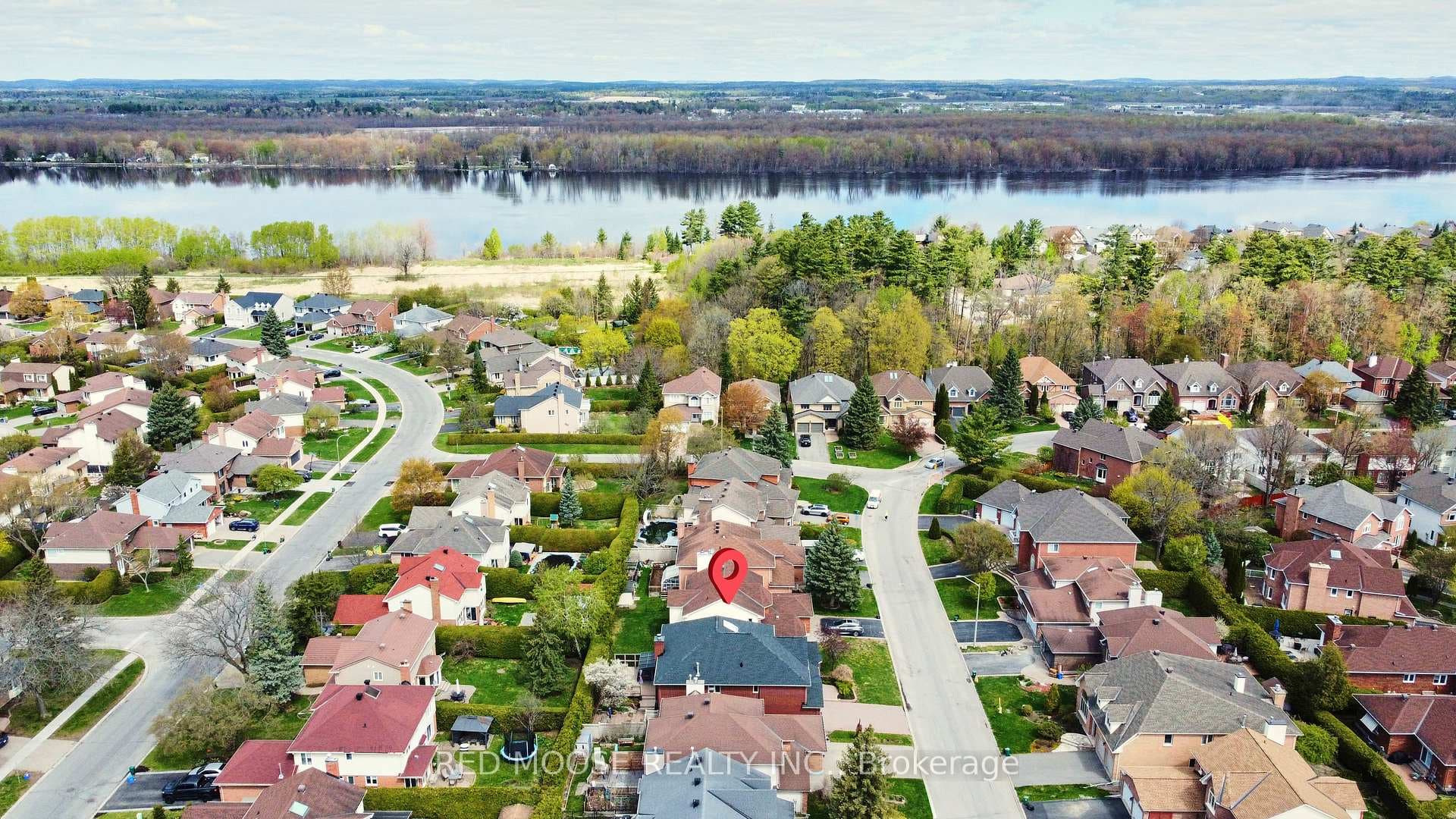 Proximity to Ottawa river