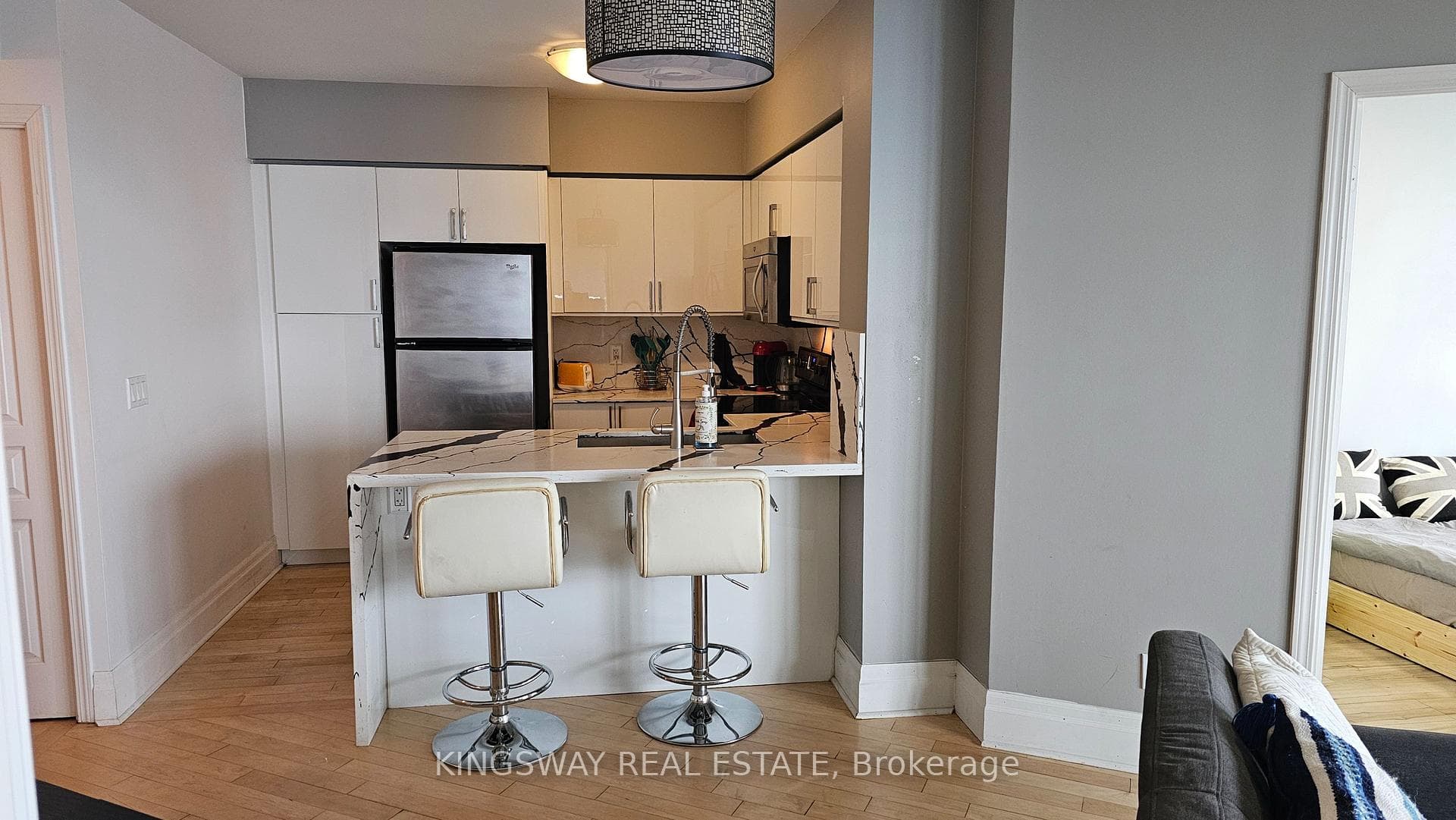 2230 Lake Shore Boulevard Unit 3707 photo 5