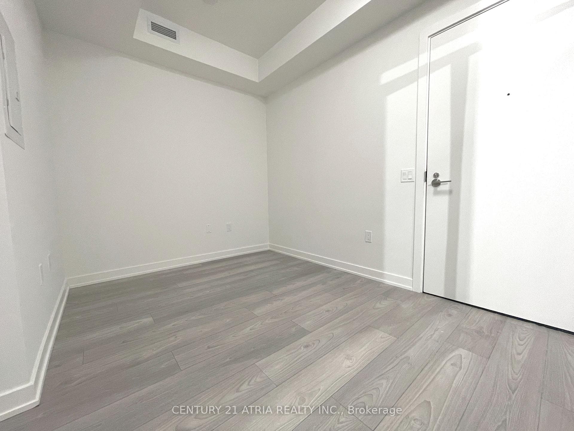110 Broadway Avenue Unit 1203 photo 5