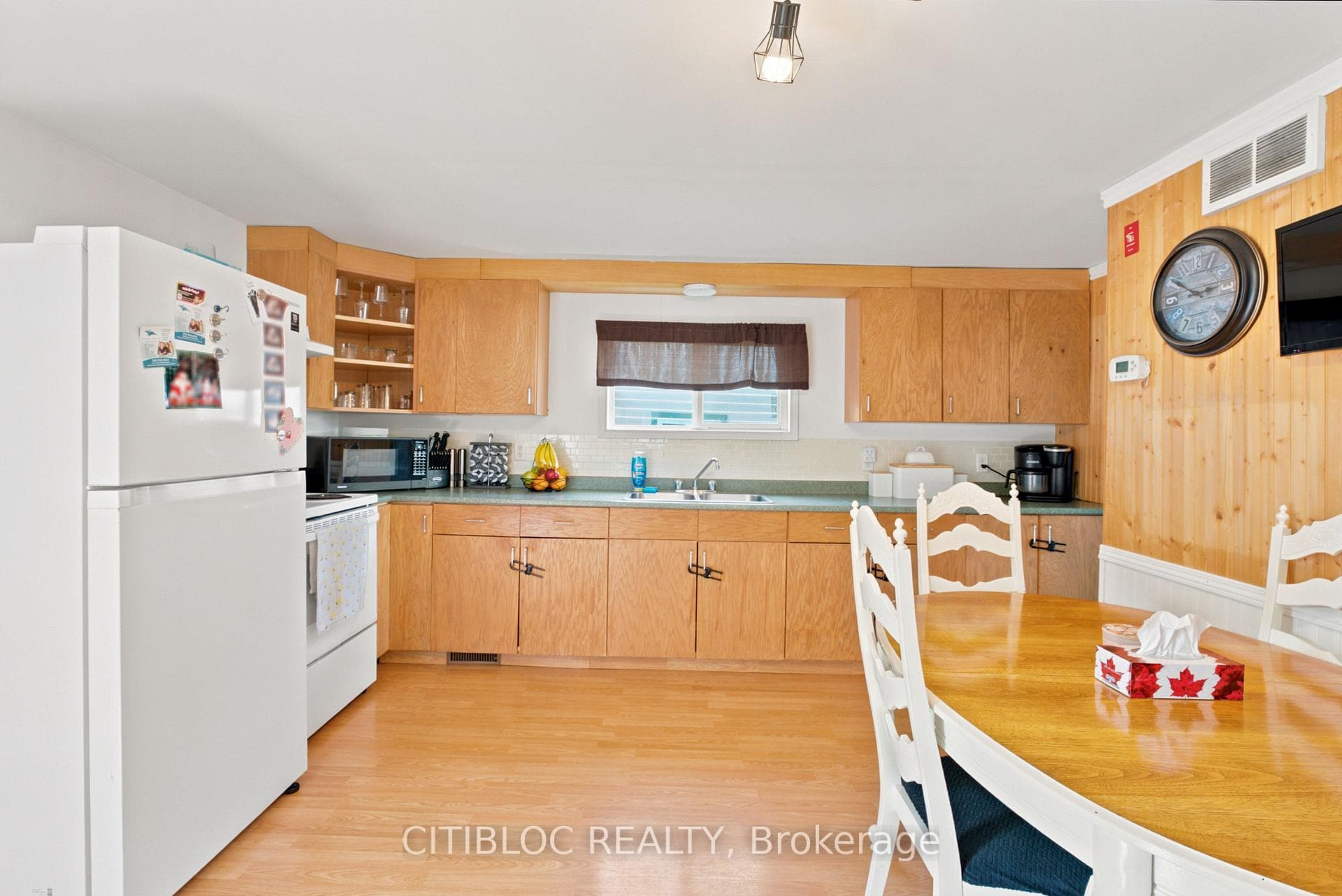 147 Turner Avenue photo 6