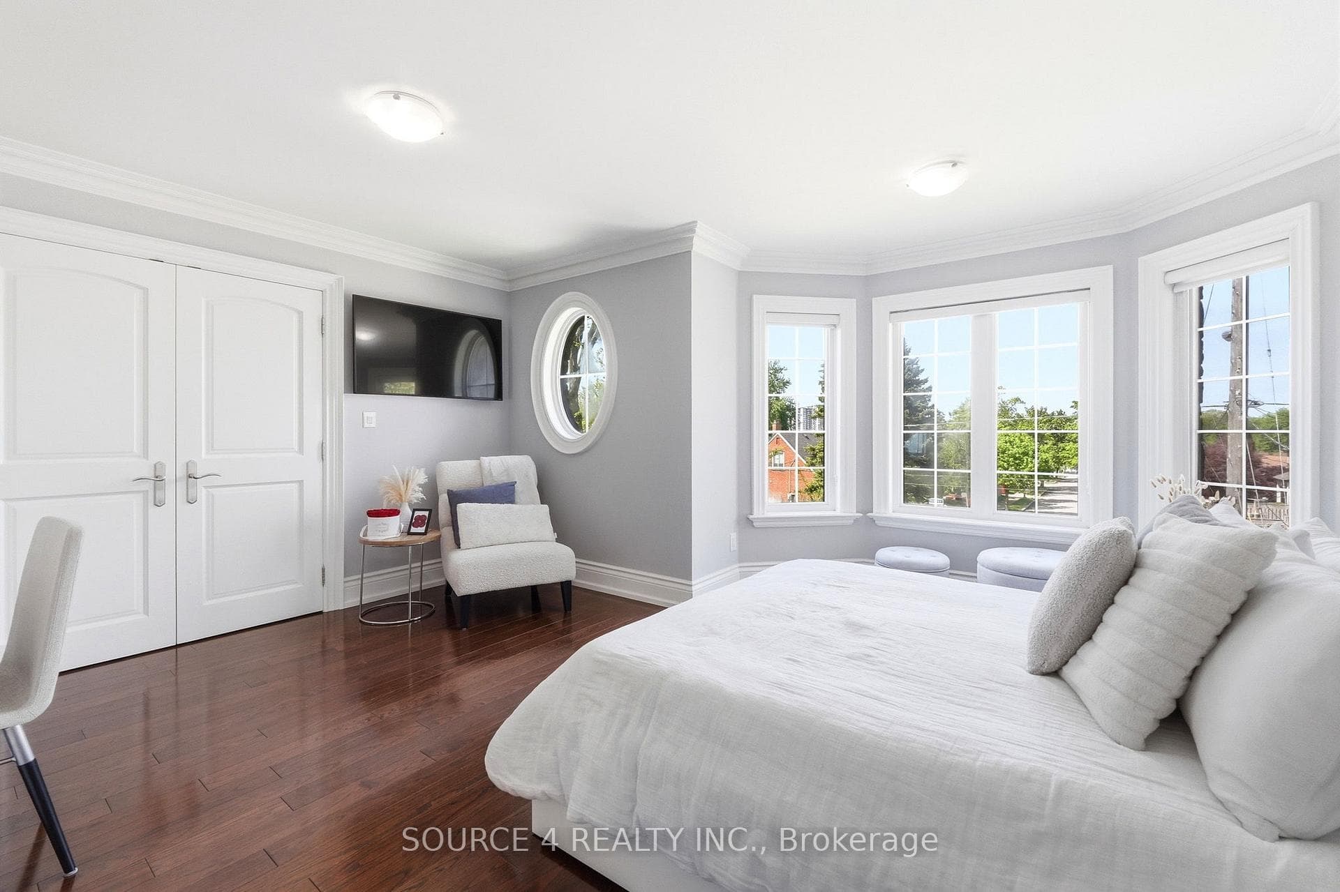 39 Amesbury Drive photo 31