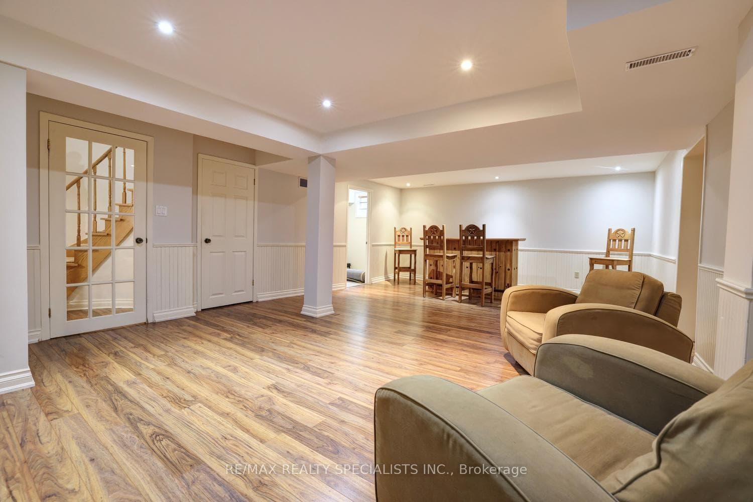 2510 Maid Marian Place photo 30