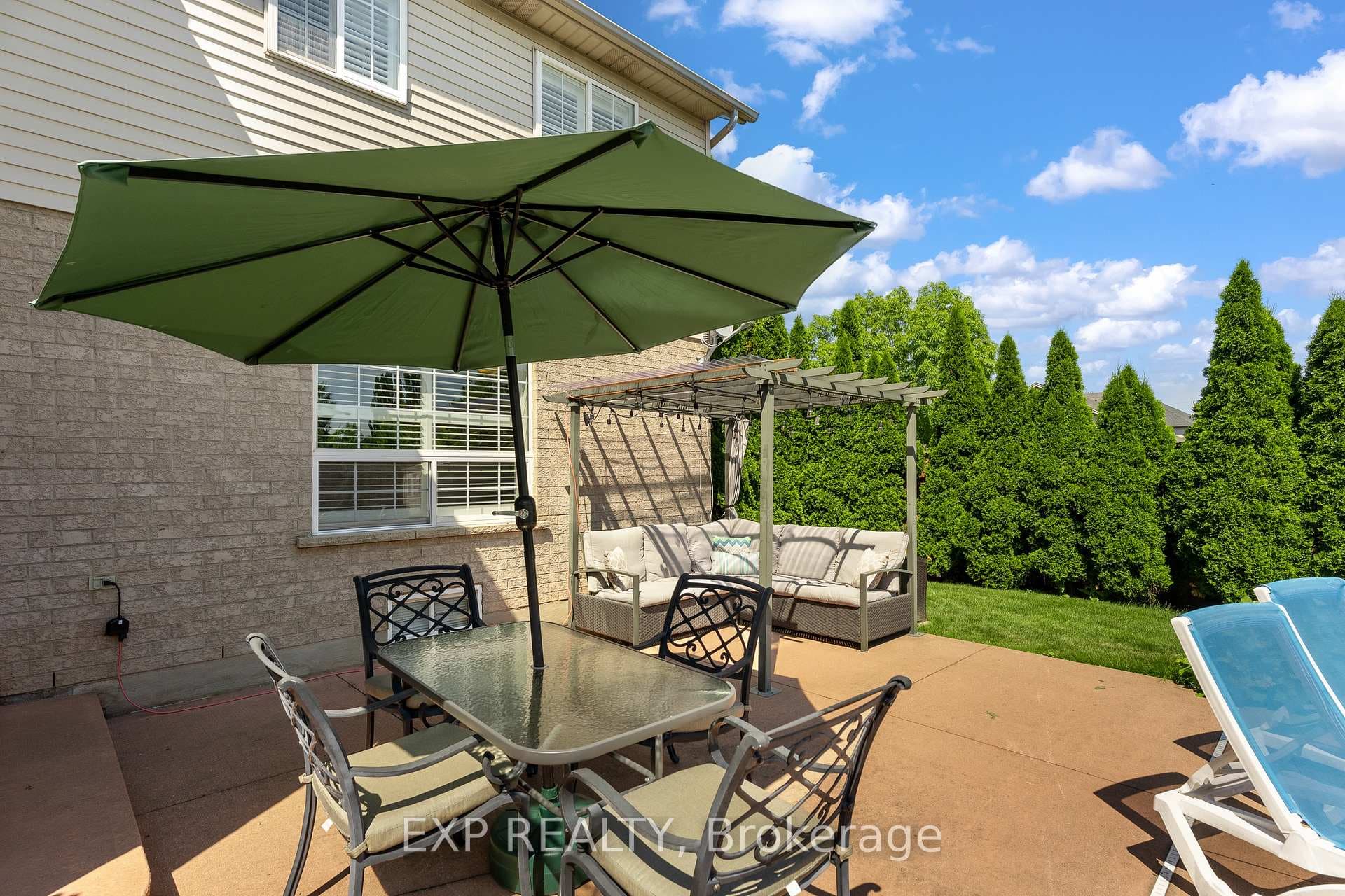 57 Goodman Crescent photo 13