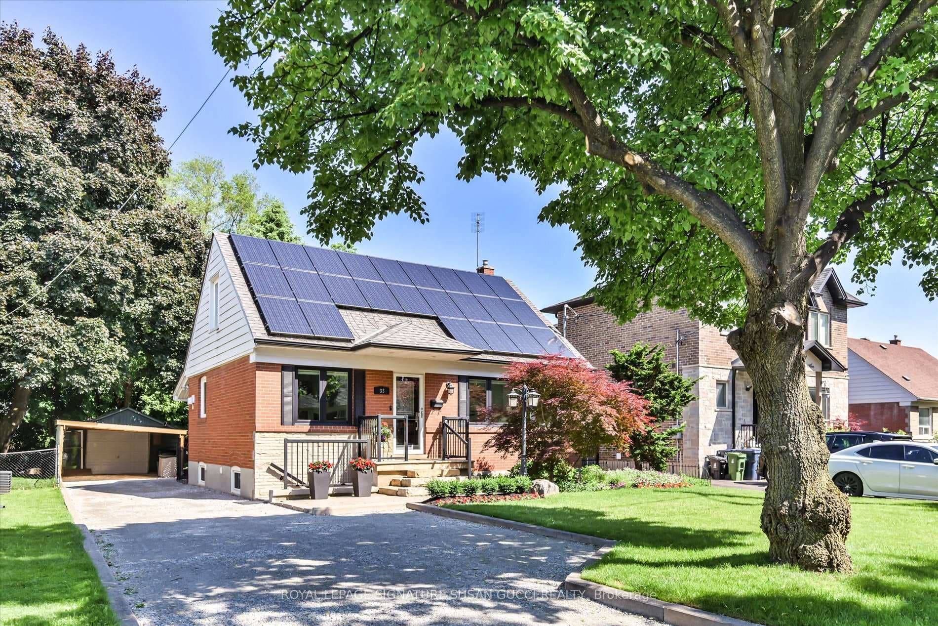 33 Jodphur Avenue photo 1