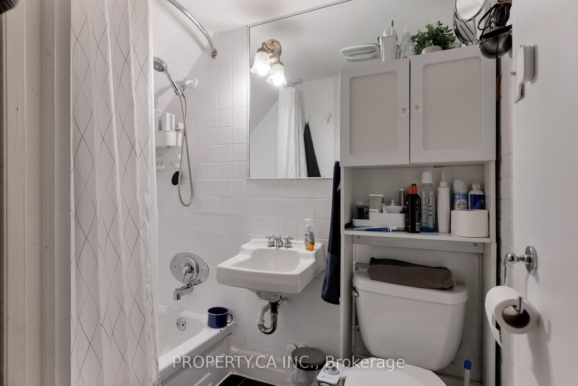 553 Broadview Avenue photo 40