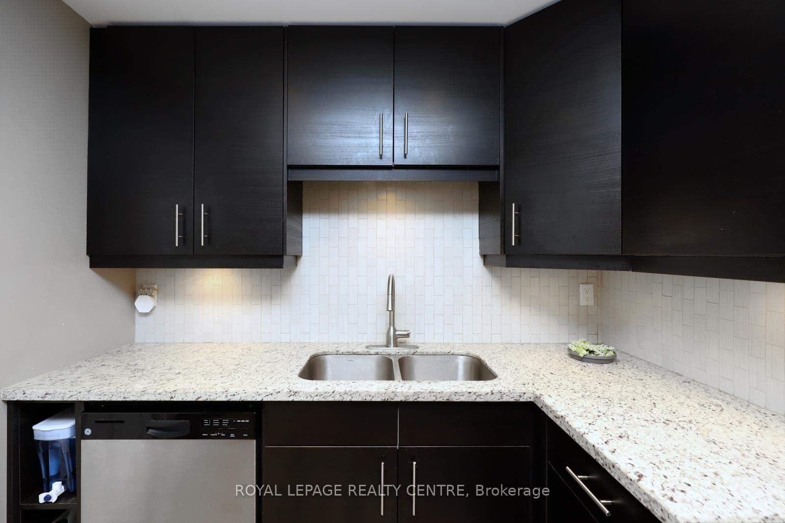3055 Tomken Road Unit 345 photo 9