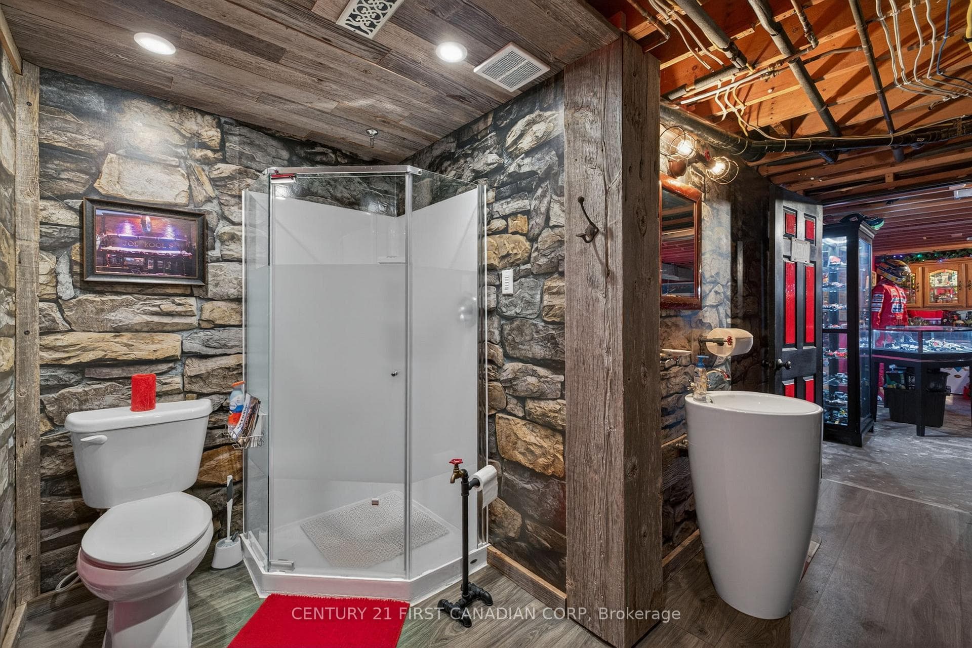 1093 Viscount Road photo 39
