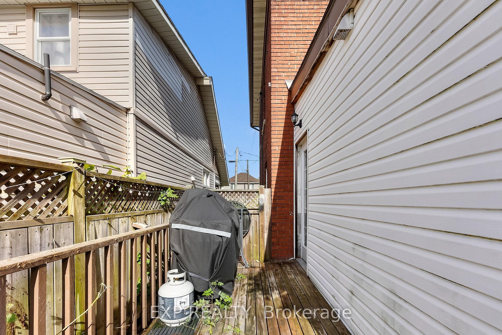 5132 Morrison Street photo 29