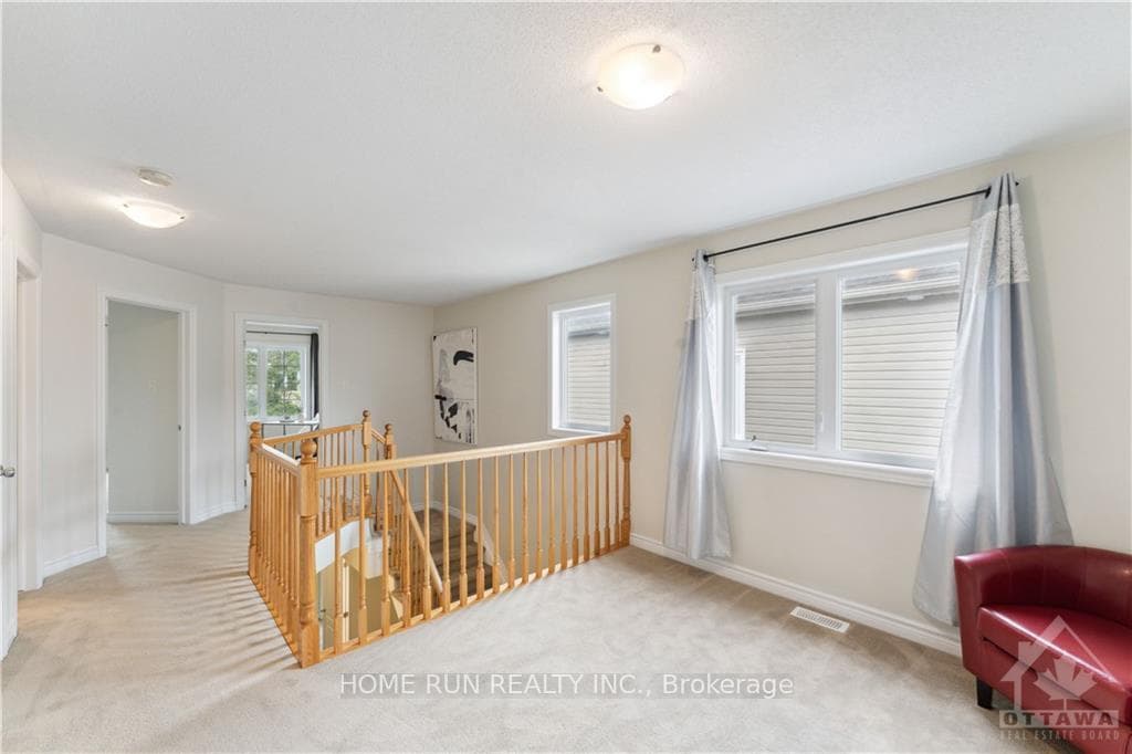 256 MOJAVE Crescent photo 15