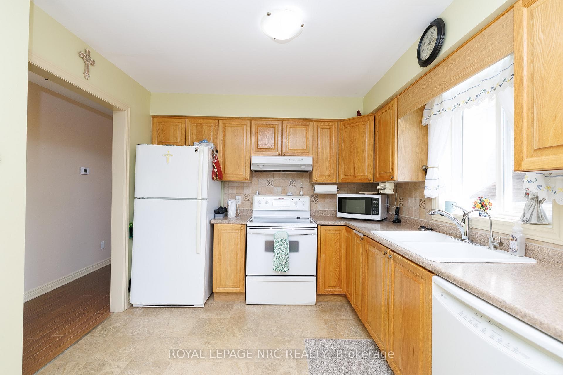 6787 AILANTHUS Avenue photo 19