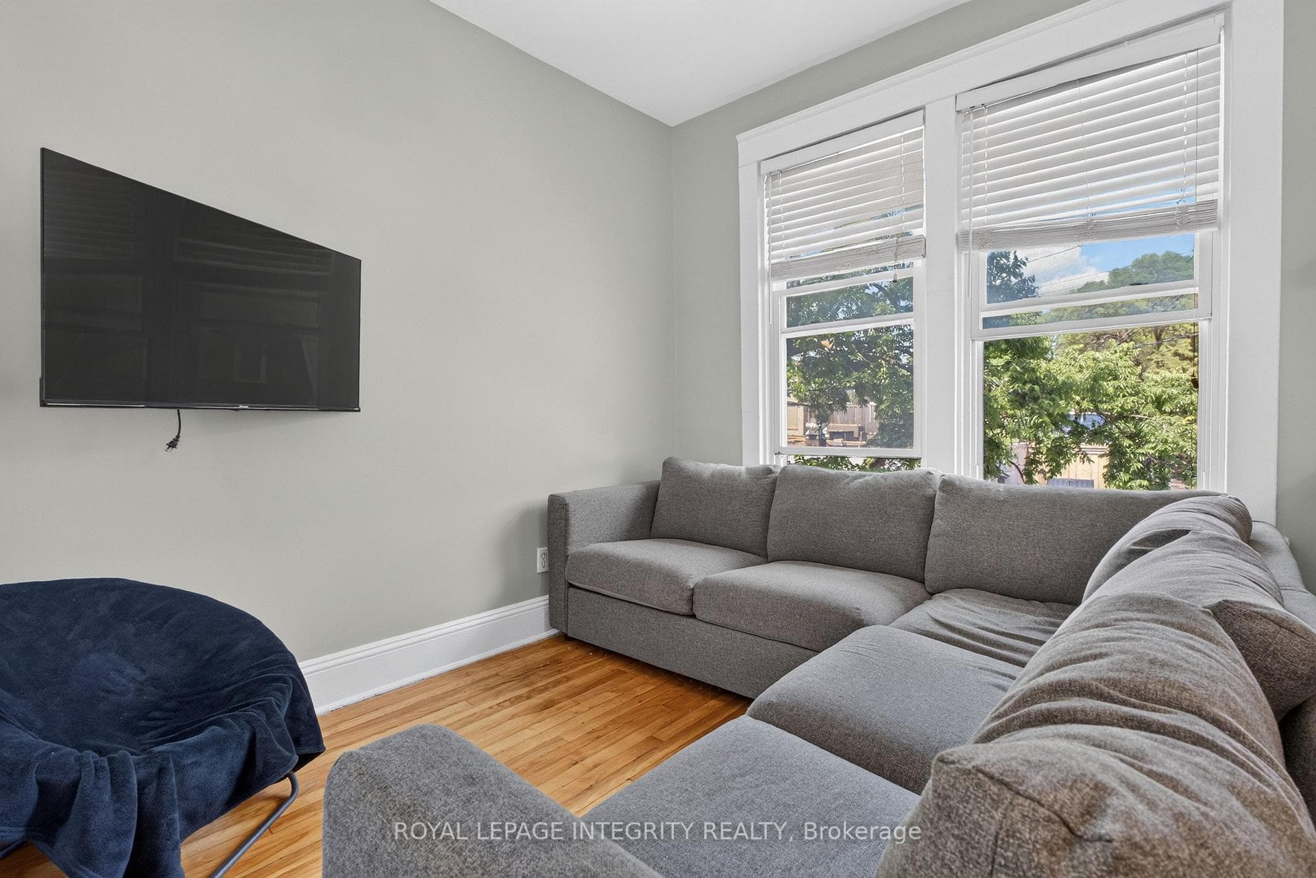 Upper Floor Unit