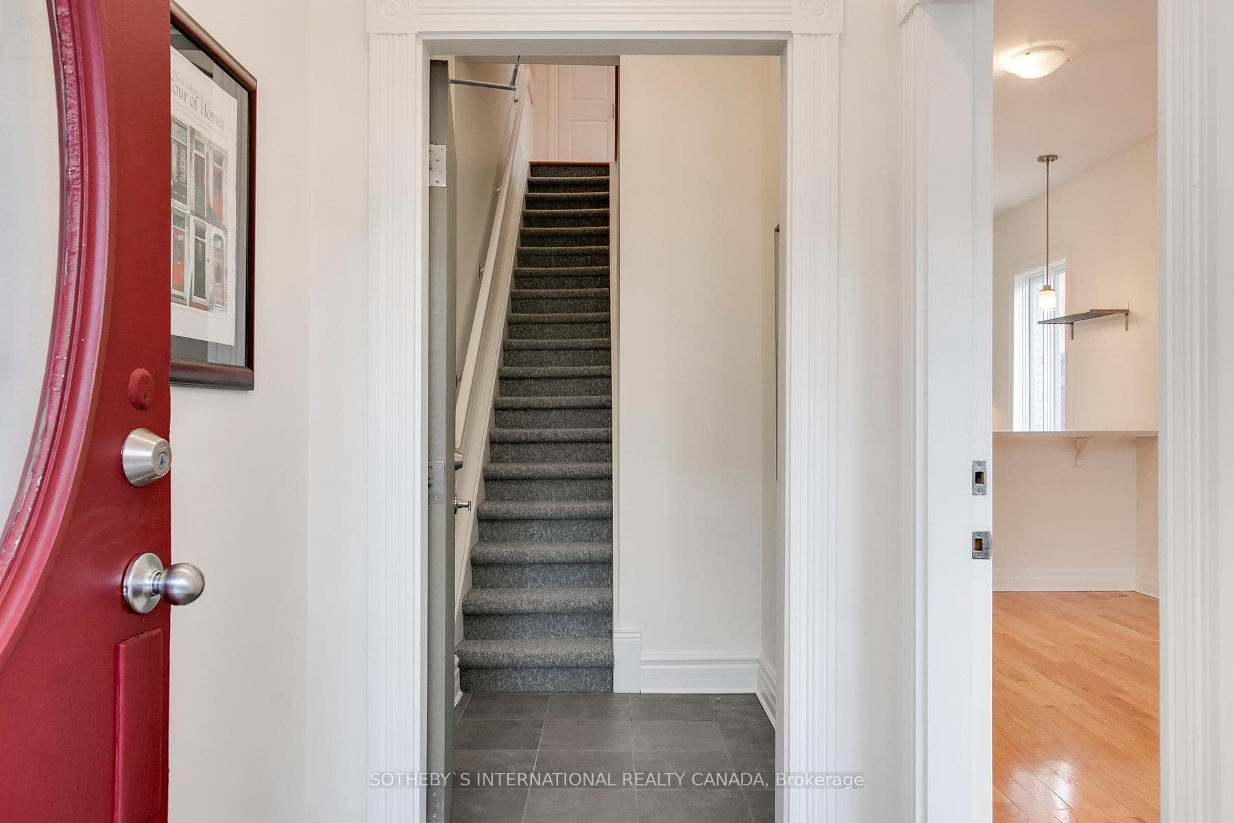 420 Wellesley Street Unit Main photo 3