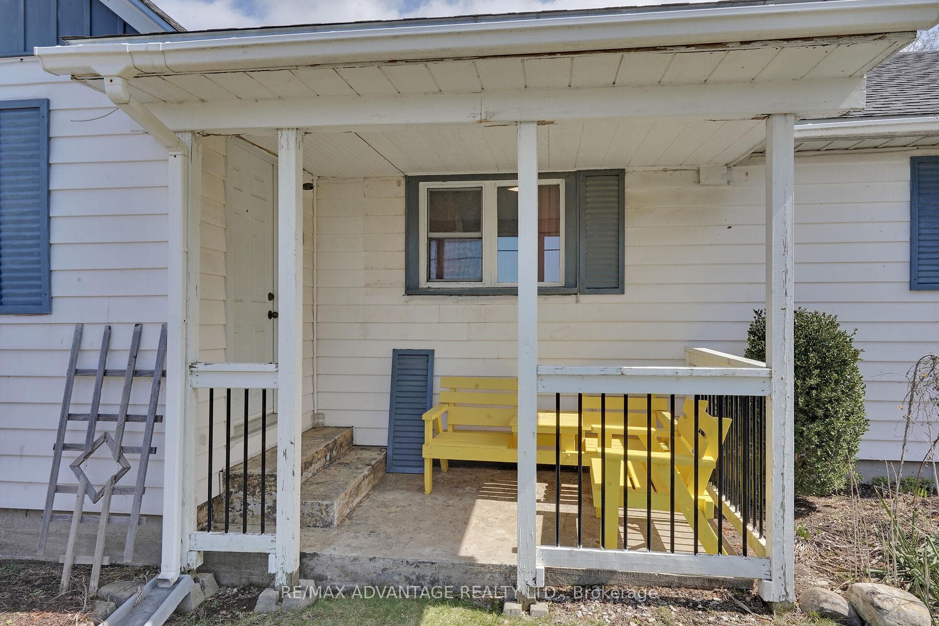 2678 Dorchester Road photo 4