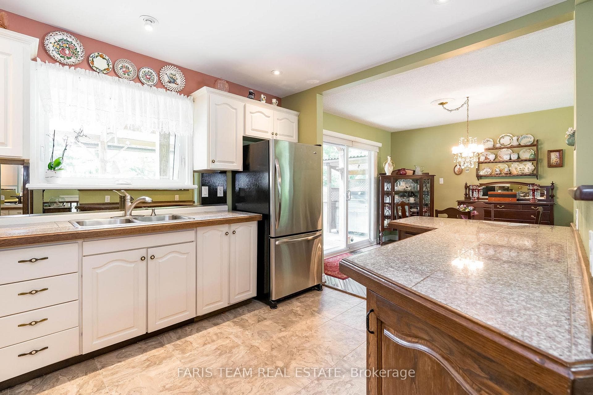 233 Pine Drive photo 6