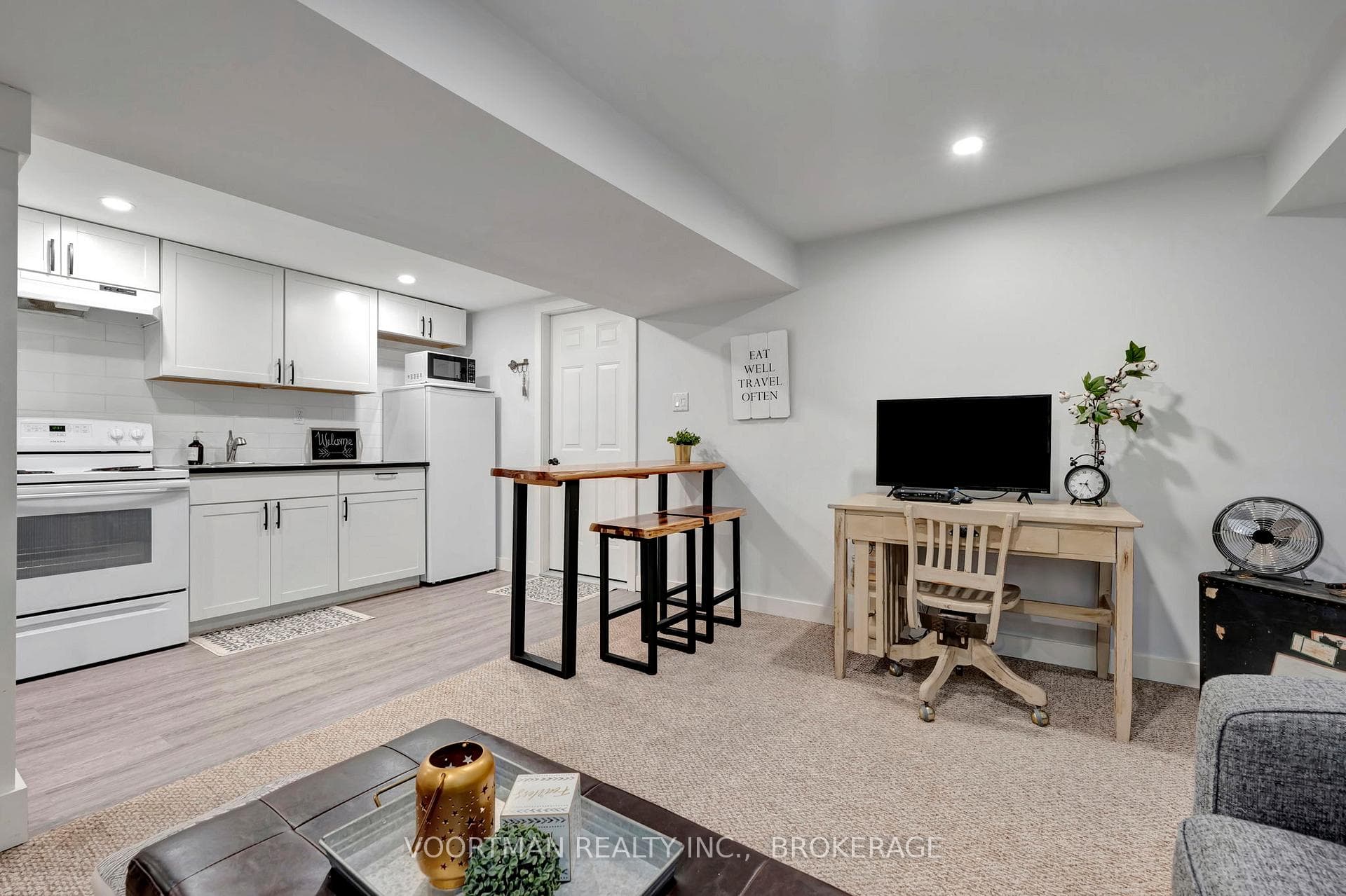 39 GARDEN Avenue photo 12