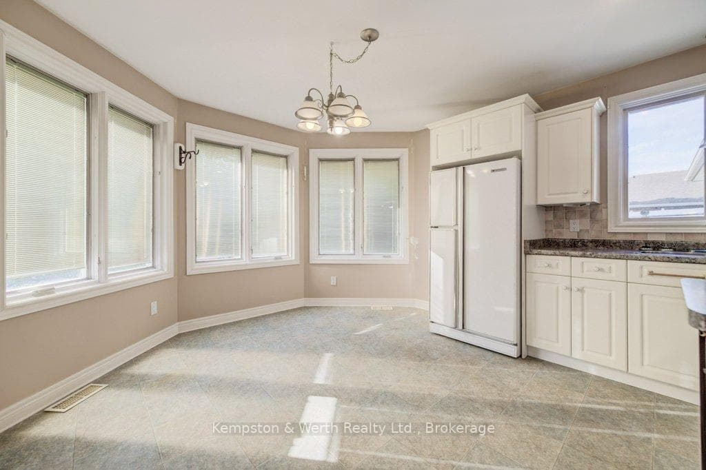 246 King Street photo 15