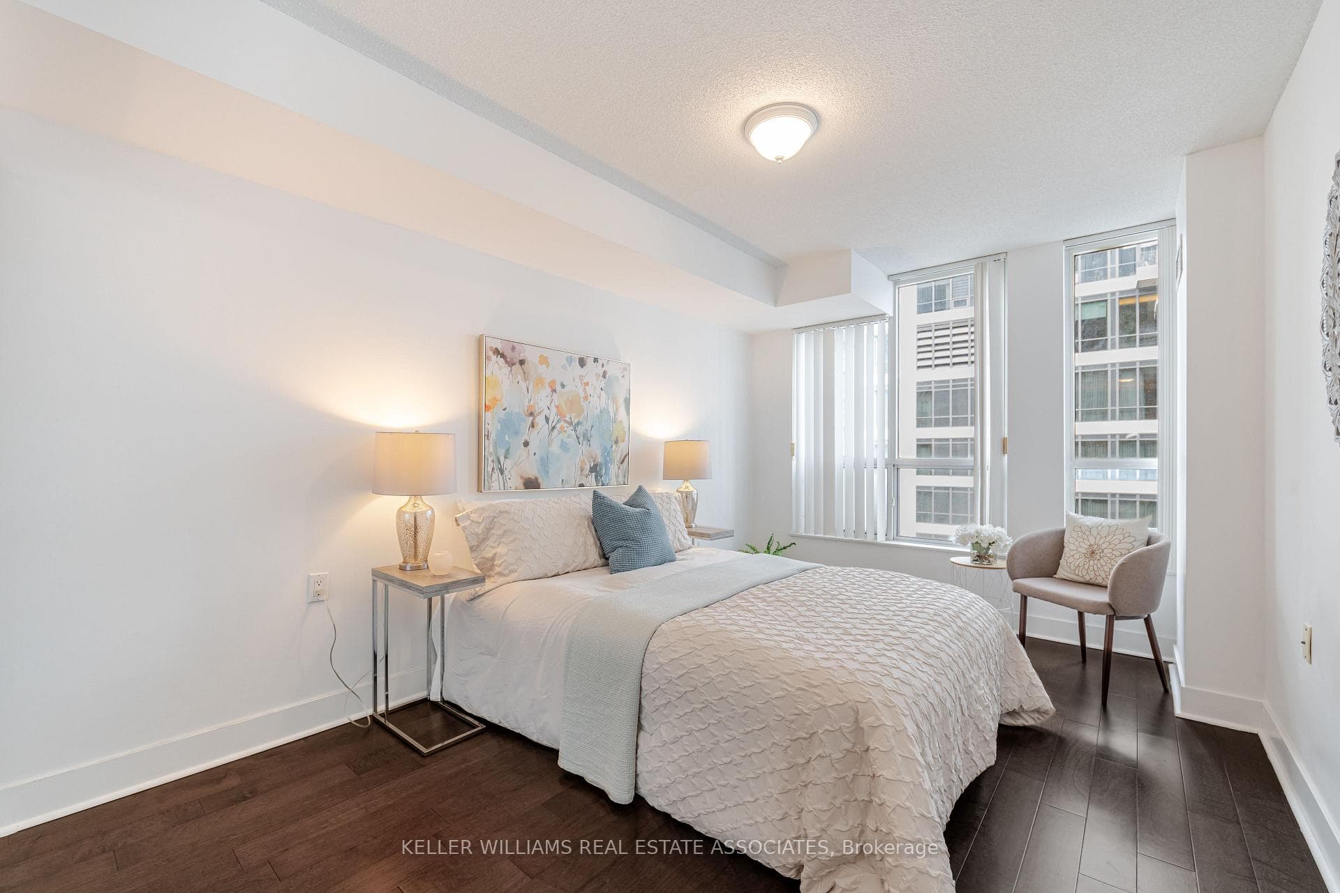 388 Bloor Street Unit 1507 photo 18