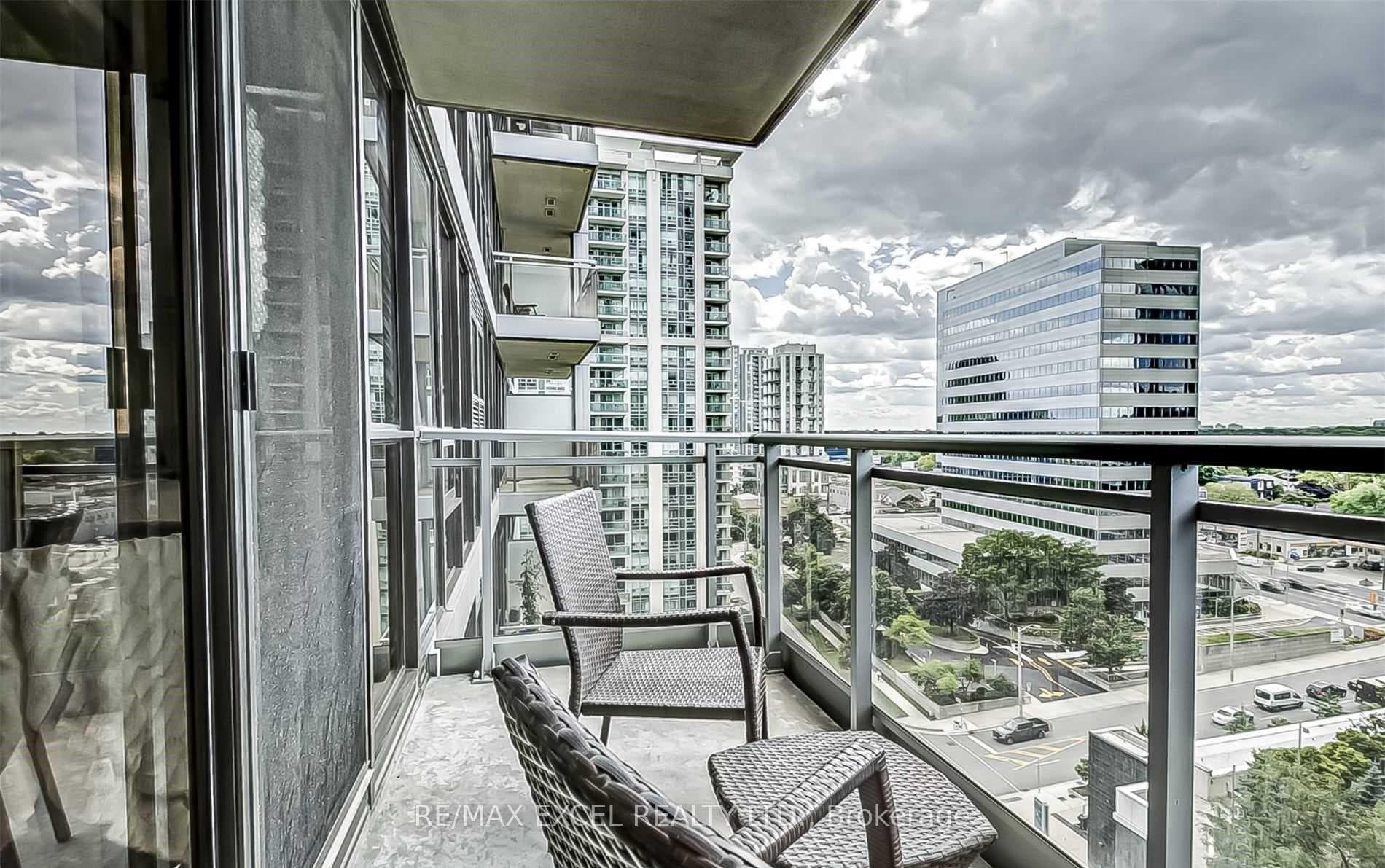 23 Sheppard Avenue Unit 1401 photo 8