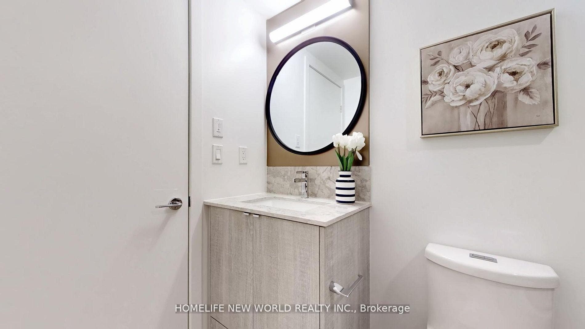 771 Yonge Street Unit 1908 photo 8