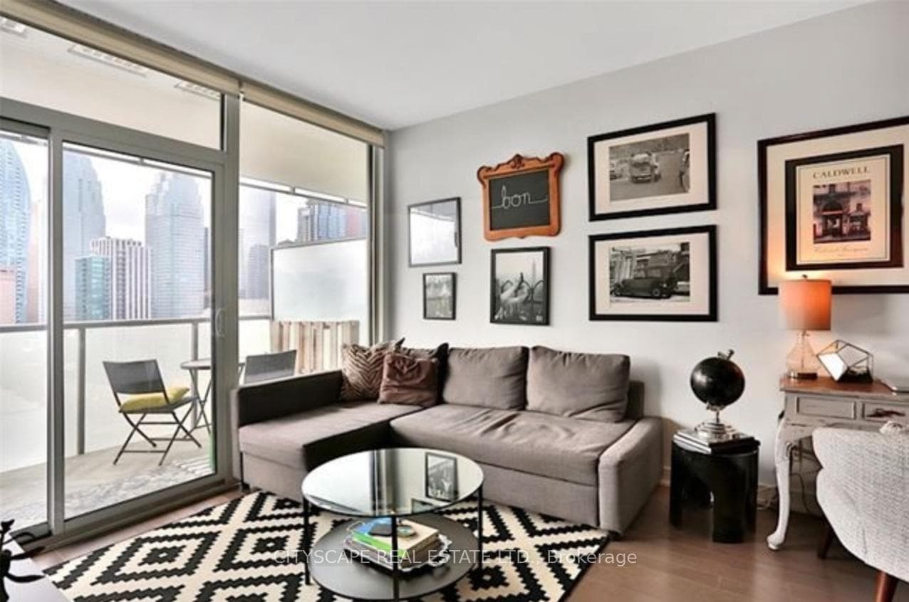 1 Market Street Unit 2112 photo 11